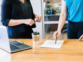 Kunststoffplatte PP/PESheet-Rollen für Lebensmittelschalen Kunststoffplatte PP/PESheet-Rollen für Lebensmittelschalen